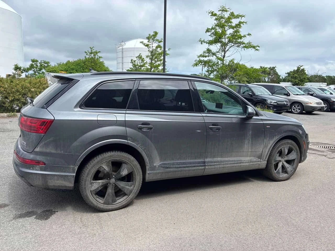 Audi Q7 MATRIX * ДИСТРОНИК* 360 КАМЕРА* ОБДУХВАНЕ* ПАНОРАМ, снимка 5 - Автомобили и джипове - 54888042