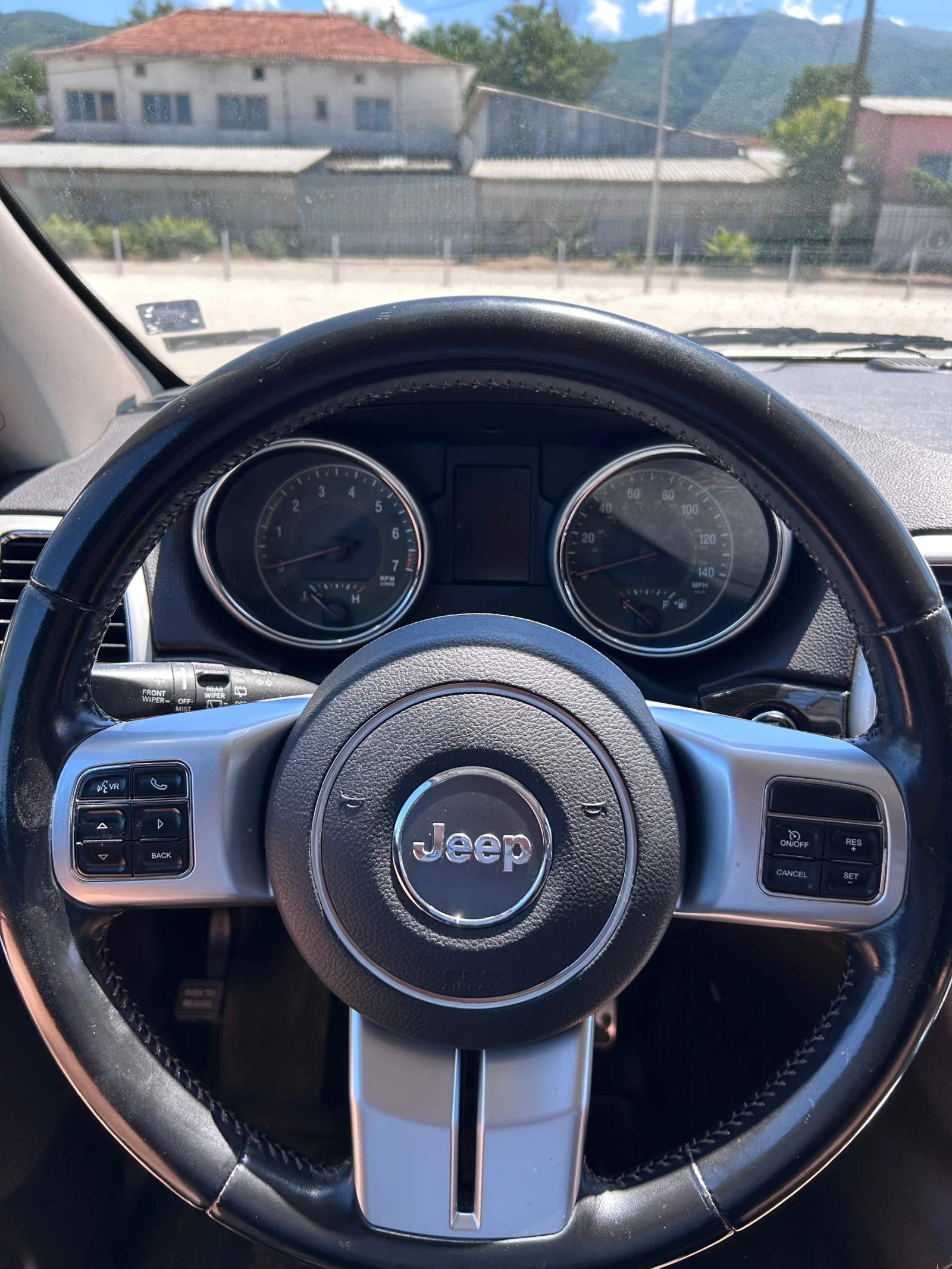 Jeep Grand cherokee 4X4, LPG, снимка 9 - Автомобили и джипове - 54924719