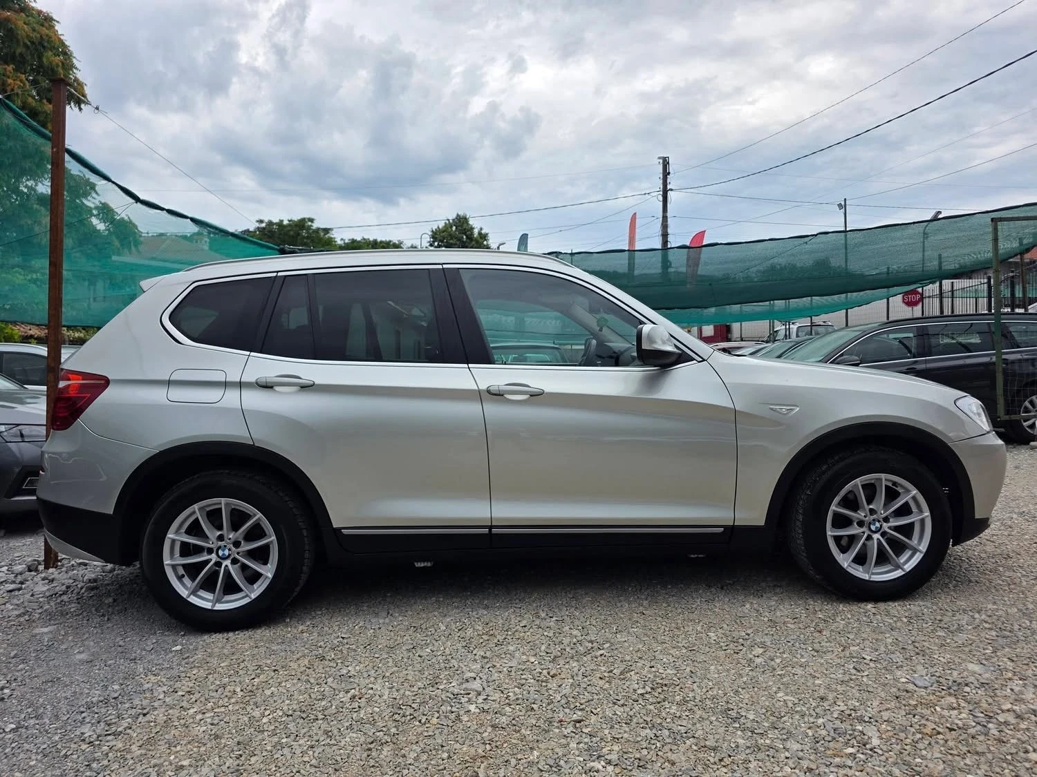 BMW X3 2.0D 184K.C. / АВТОМАТ / НАВИ / КОЖА / ТЕМПОМАТ, снимка 6 - Автомобили и джипове - 55215563