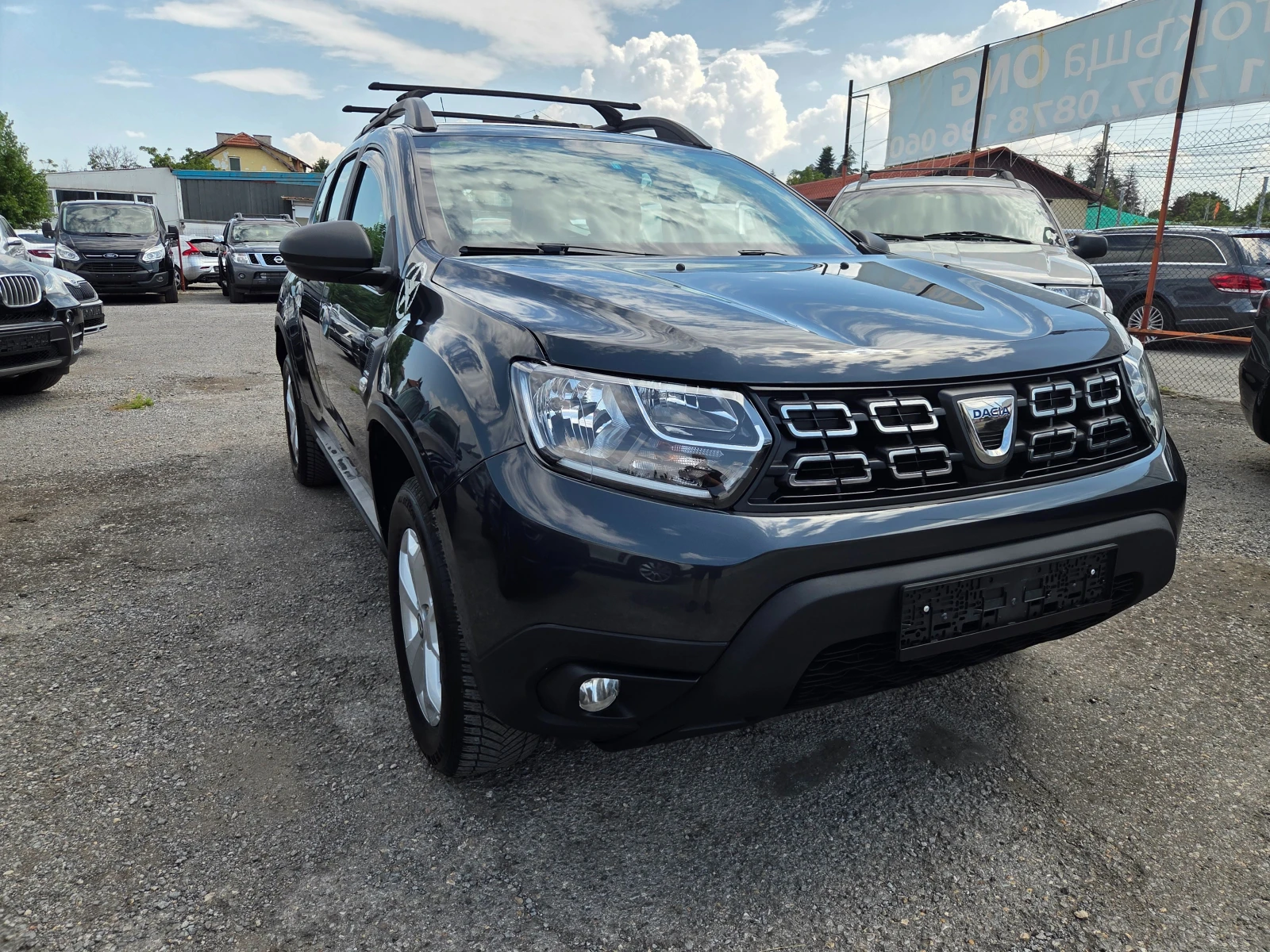 Dacia Duster 1.6I GAZ, снимка 2 - Автомобили и джипове - 55333334