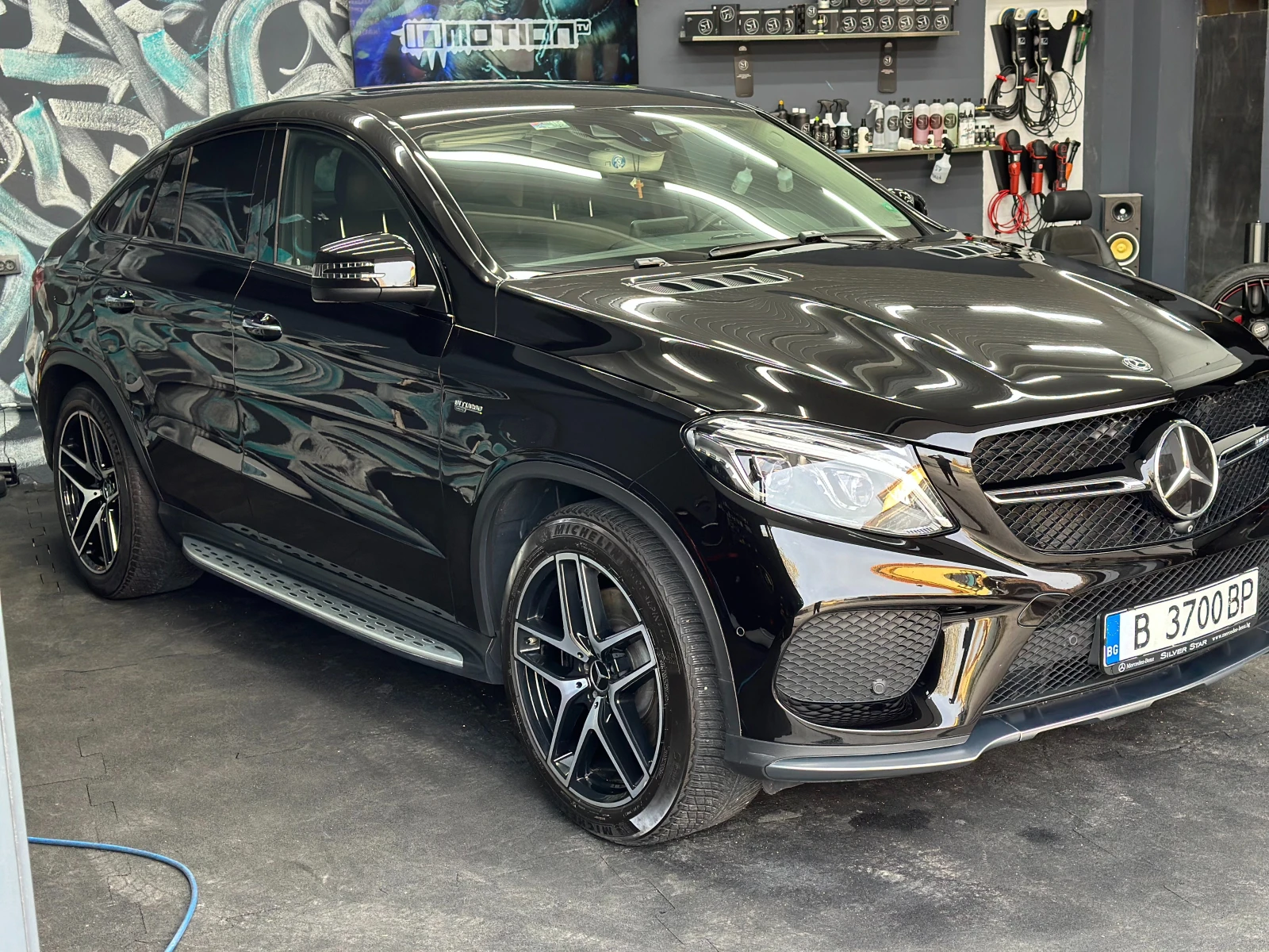 Mercedes-Benz GLE 43 AMG 4-MATIC COUPE, снимка 2 - Автомобили и джипове - 55431853