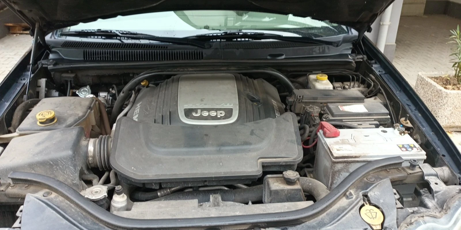 Jeep Grand cherokee, снимка 2 - Автомобили и джипове - 56183348