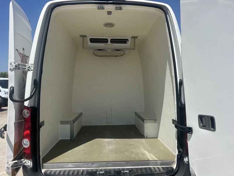 VW Crafter ХЛАДИЛЕН, снимка 8 - Бусове и автобуси - 51023132