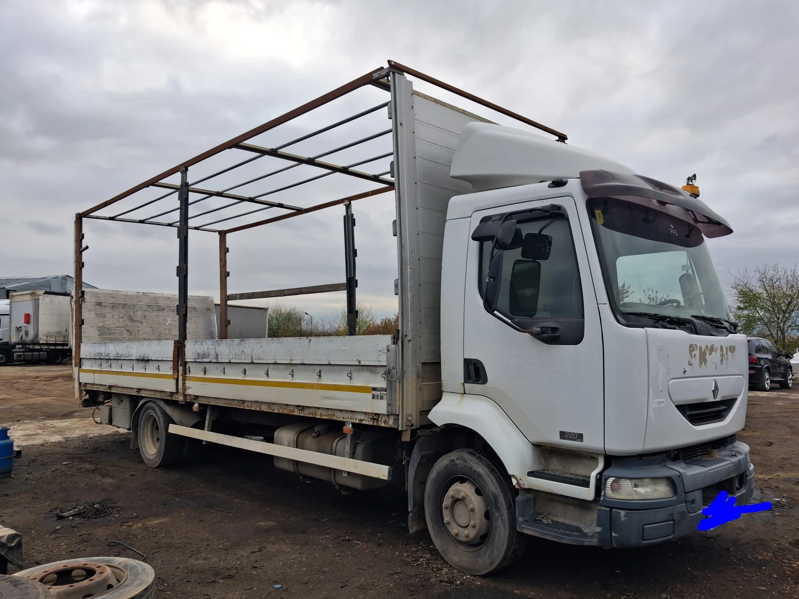 Renault Midlum  - изображение 3