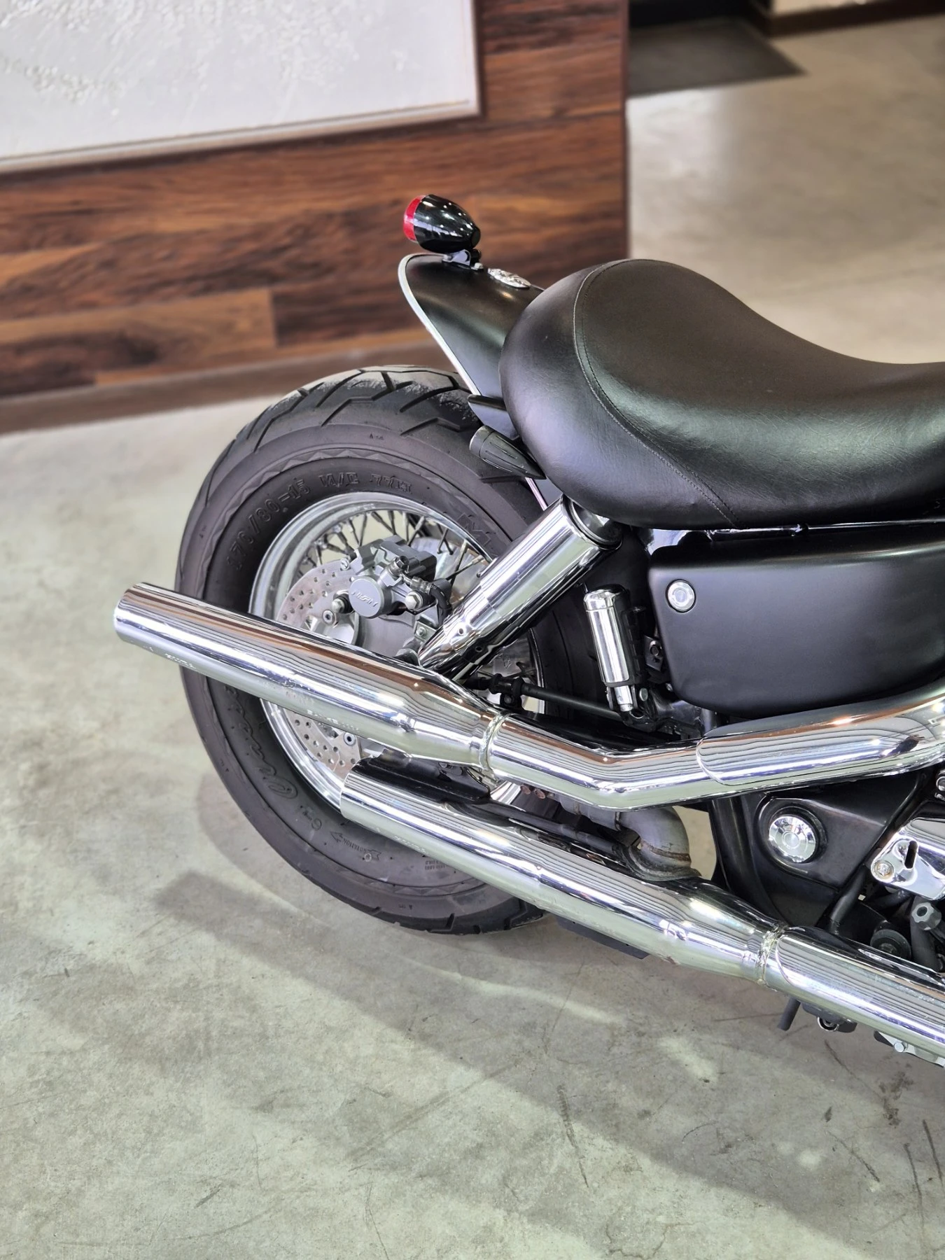 Honda Shadow VT1100 C2 Категория А2!!! Нов внос ШВЕЙЦАРИЯ! ТОП!, снимка 15 - Мотоциклети и мототехника - 55190542