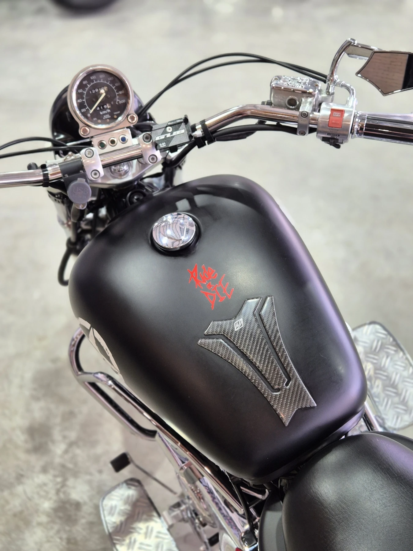 Honda Shadow VT1100 C2 Категория А2!!! Нов внос ШВЕЙЦАРИЯ! ТОП!, снимка 14 - Мотоциклети и мототехника - 55190542