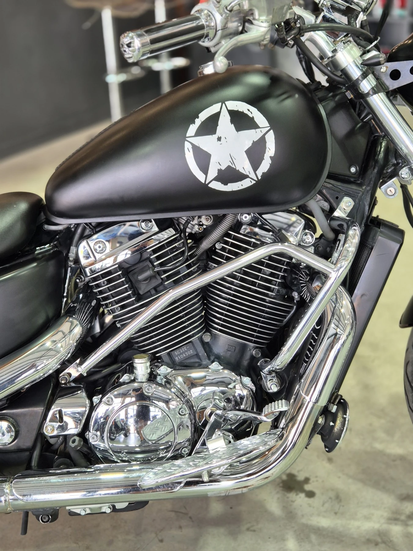 Honda Shadow VT1100 C2 Категория А2!!! Нов внос ШВЕЙЦАРИЯ! ТОП!, снимка 13 - Мотоциклети и мототехника - 55190542