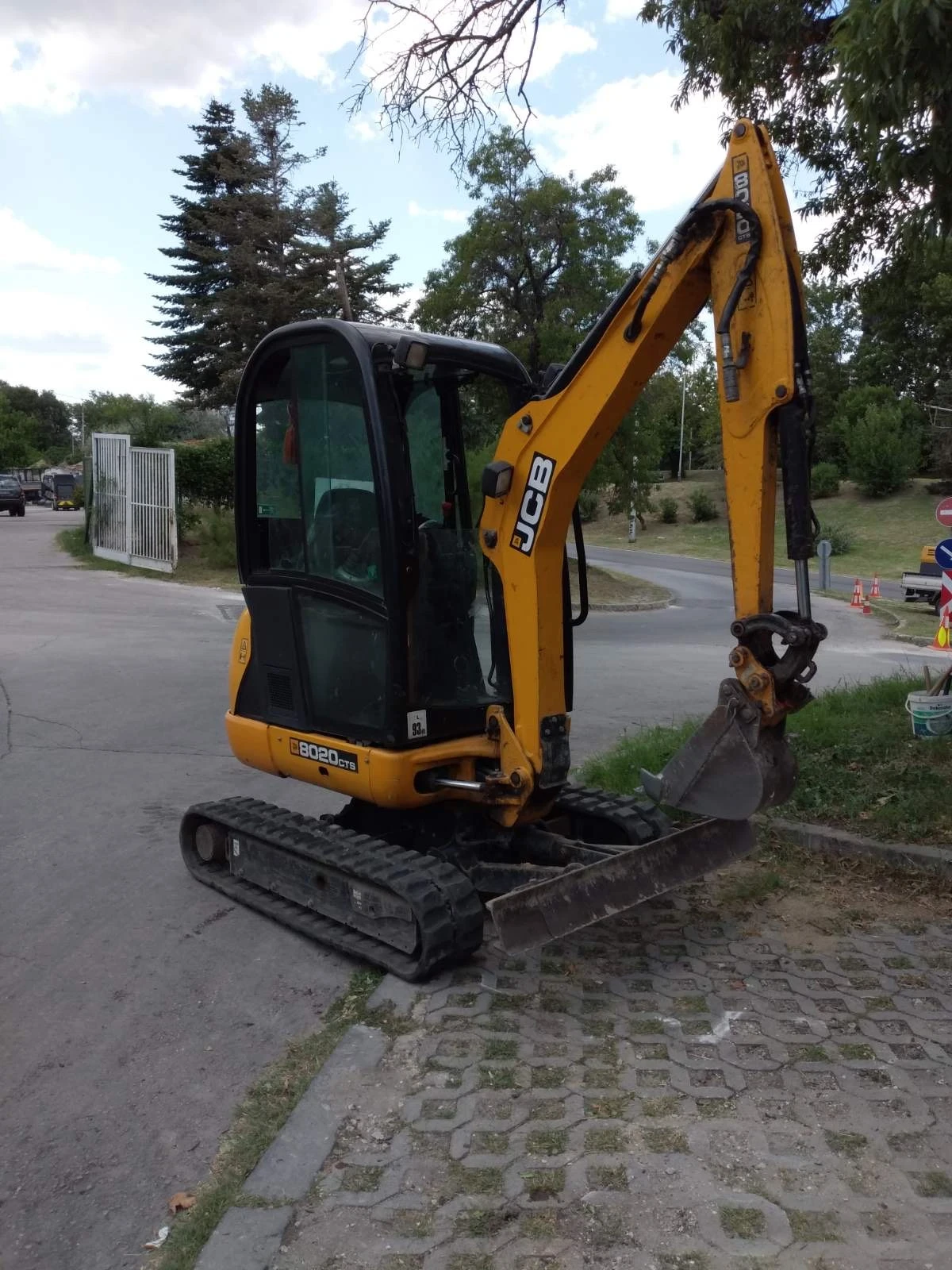 Багер JCB 8020 CTS - изображение 3