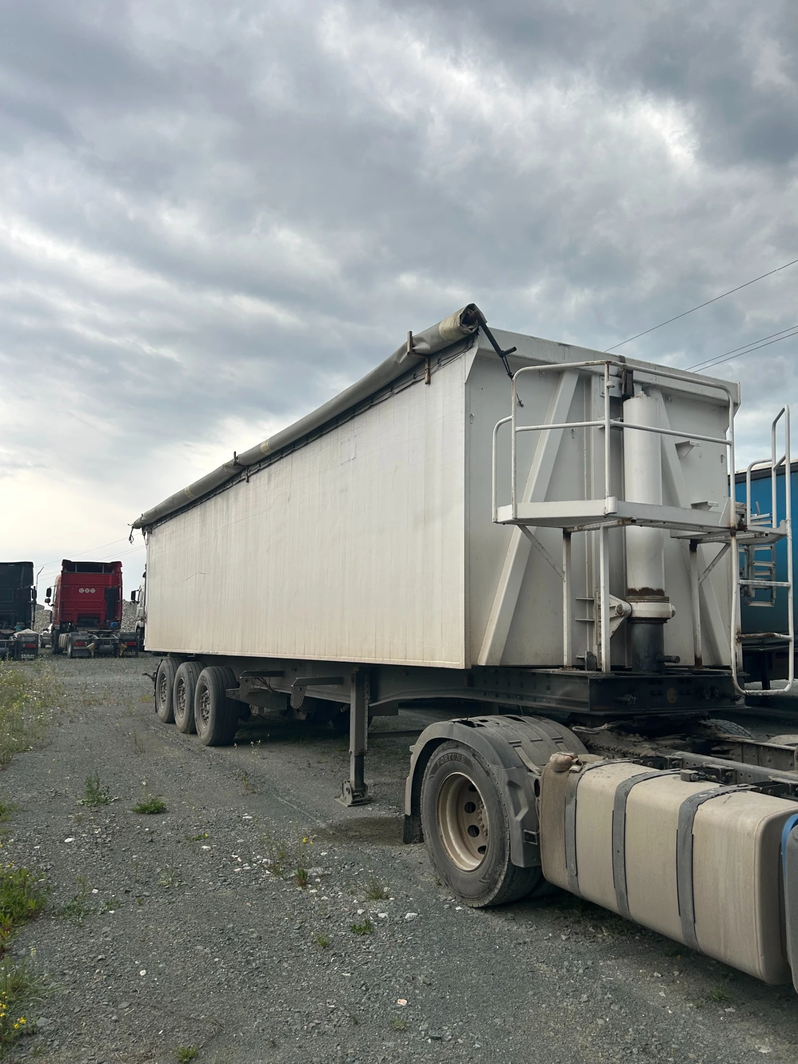 Полуремарке Stas КАРНЕЛ, снимка 2 - Ремаркета - 54264850