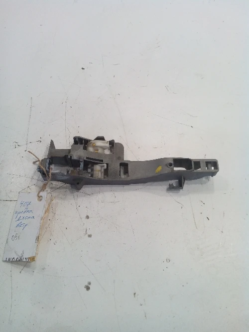Основа на дръжка за Пежо 407(предна дясна вътрешна)