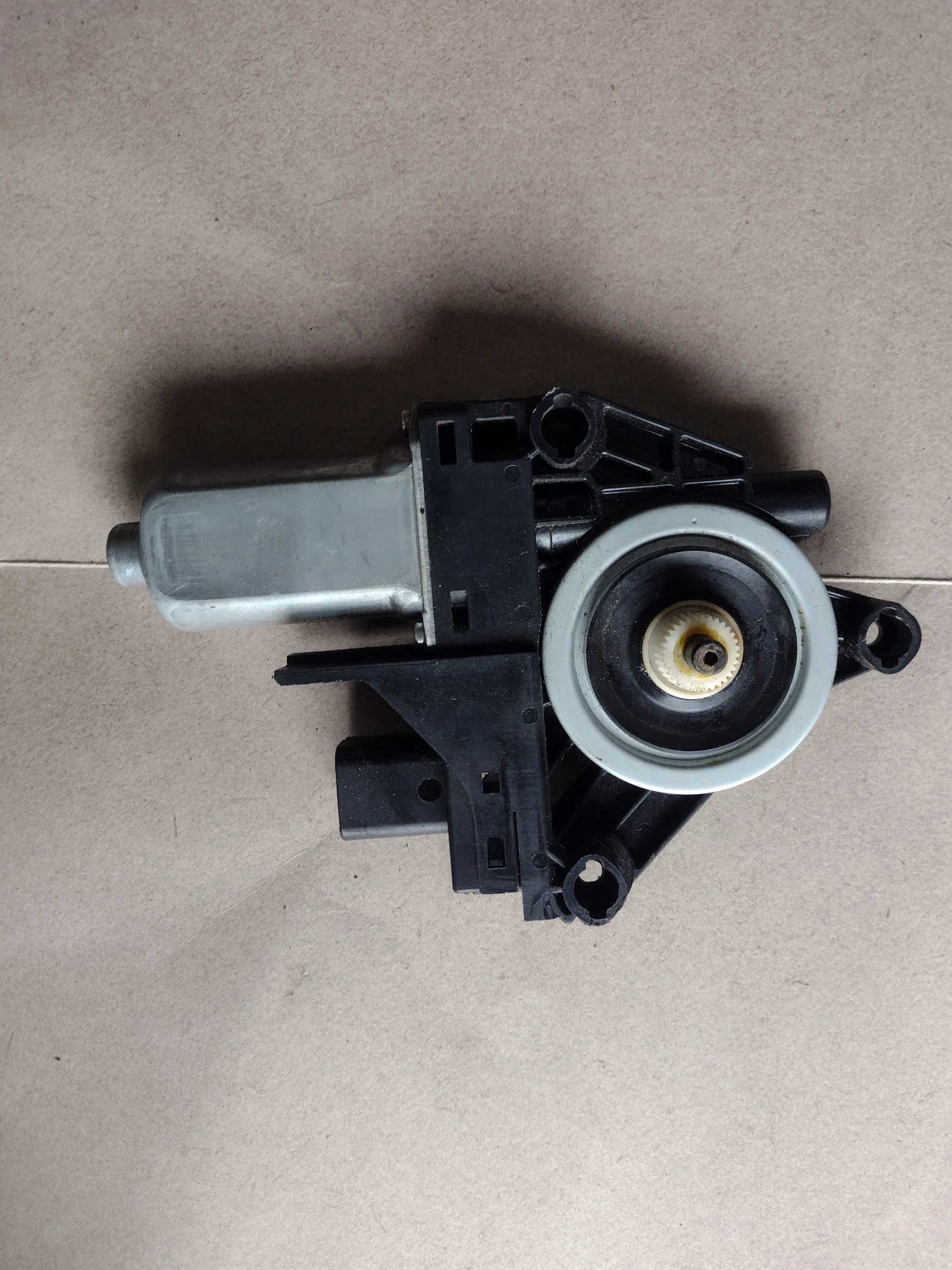 931401-101  ������� �� ������   JEEP GRAND CHEROKEE IV   WR12-743 | Mobile.bg � ����������� 2