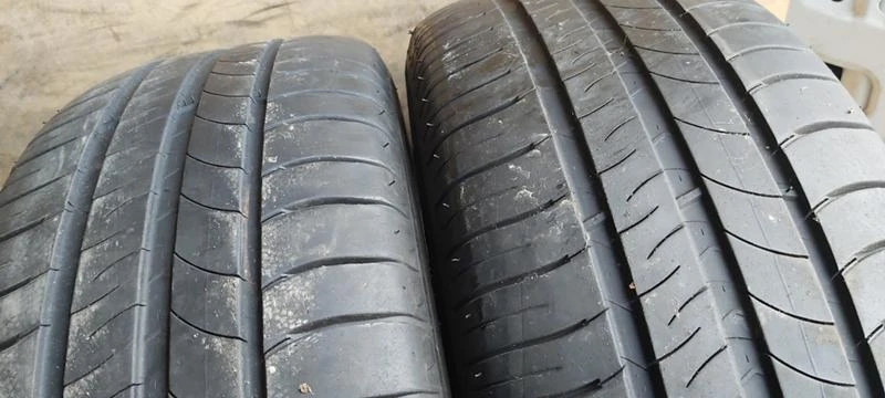 Гуми Летни 215/60R16, снимка 2 - Гуми и джанти - 31352041