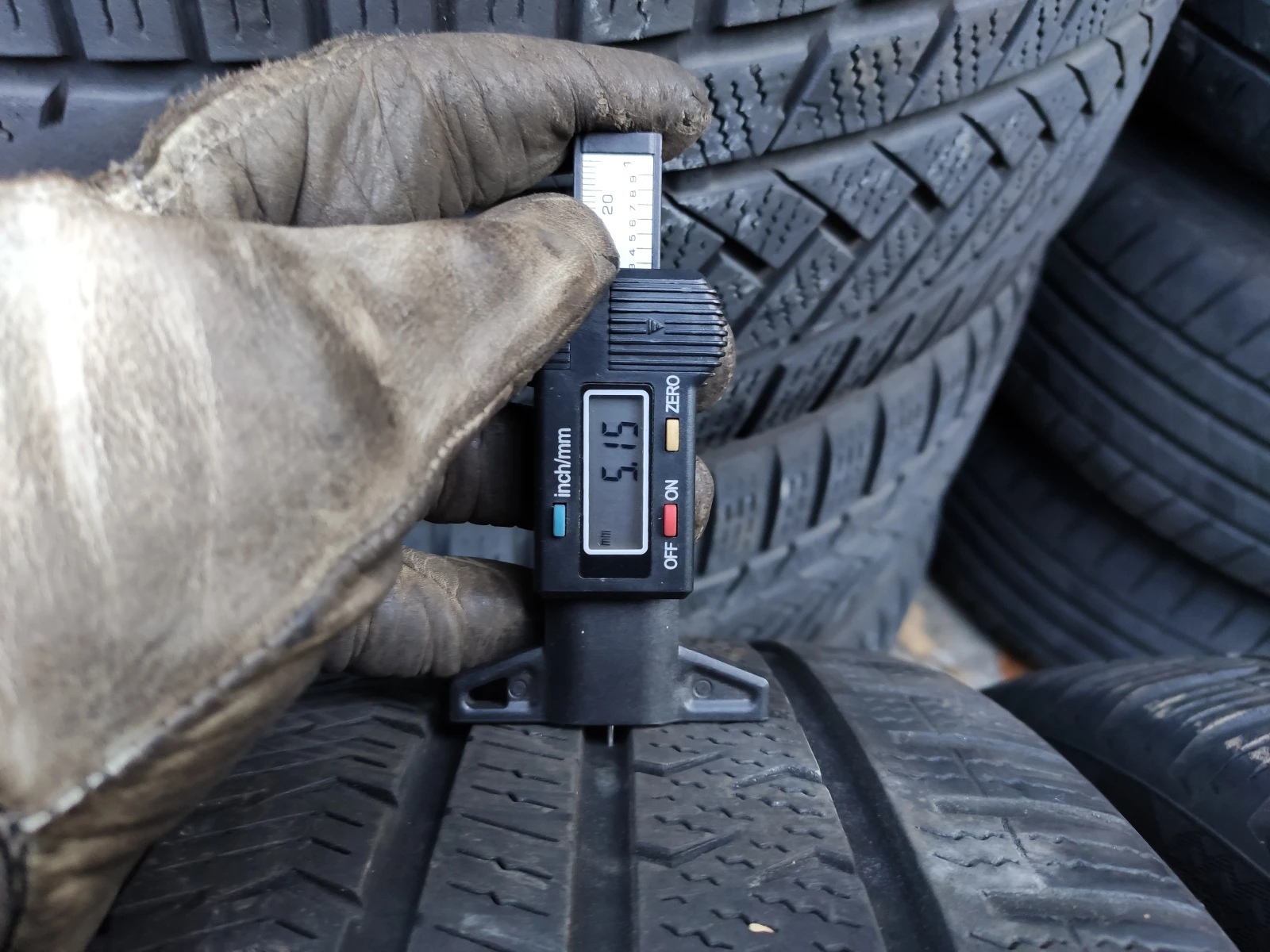  235/40R19 | Mobile.bg   5