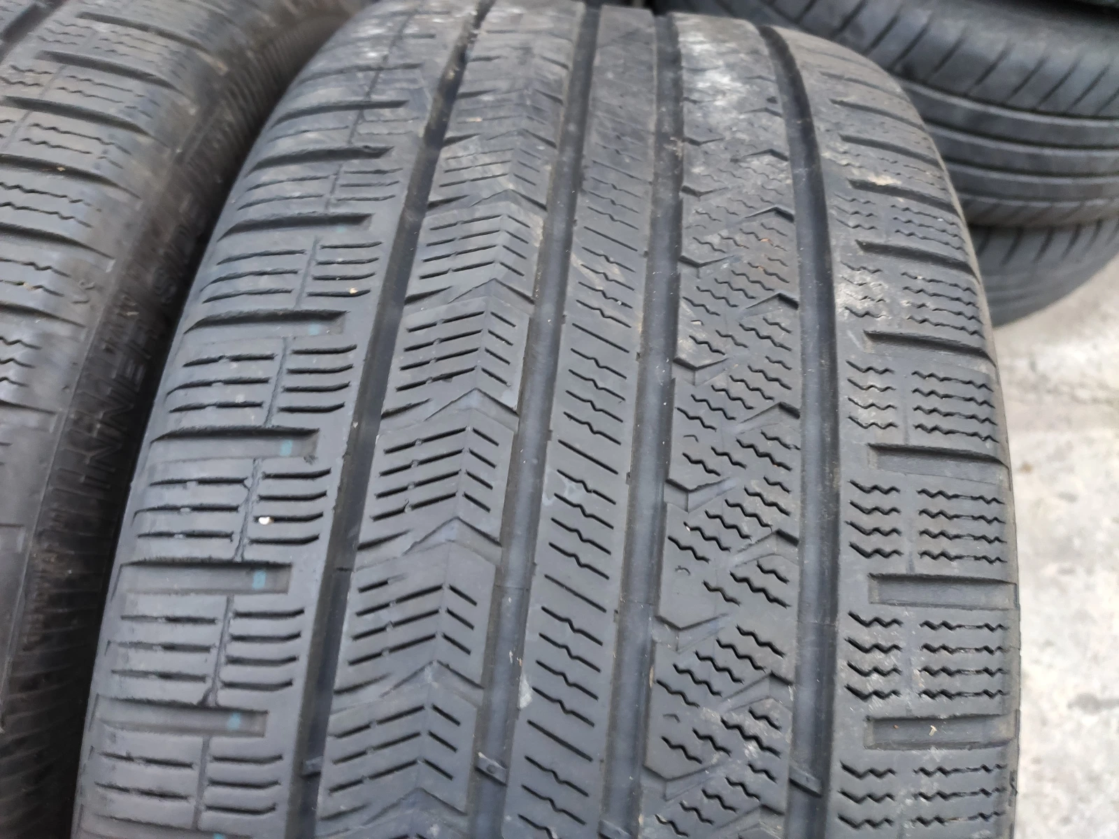  235/40R19 | Mobile.bg   2