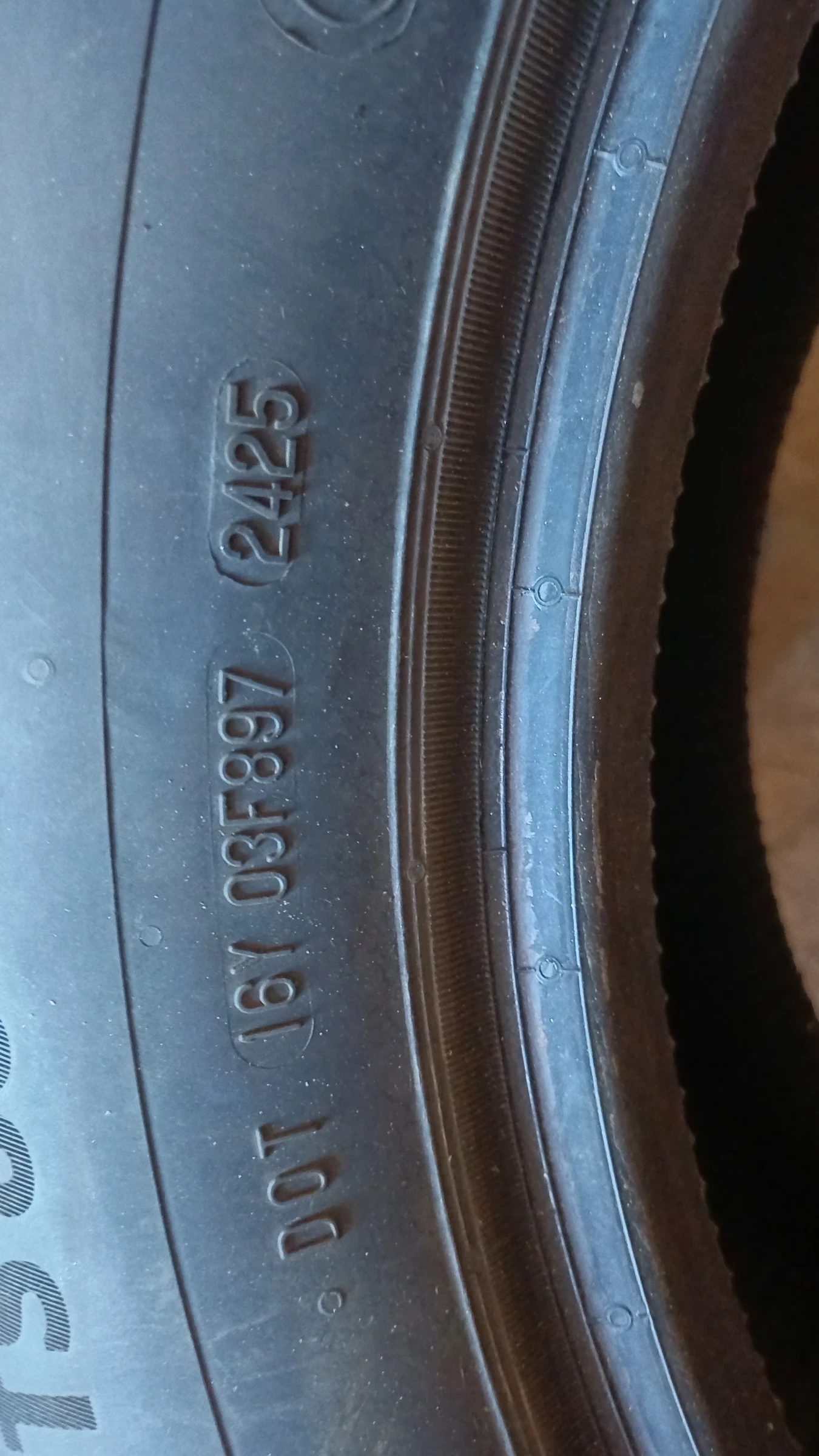Гуми Зимни 265/50R19, снимка 3 - Гуми и джанти - 56335801