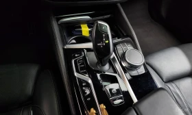 BMW 530E HYBRID* M* SPORT* ПОДГРЕВ* ОБДУХВАНЕ* ХЕДЪП* 360КА, снимка 11