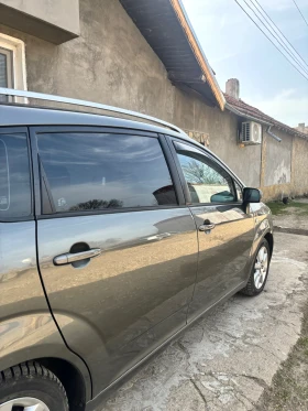 Toyota Corolla verso, снимка 5