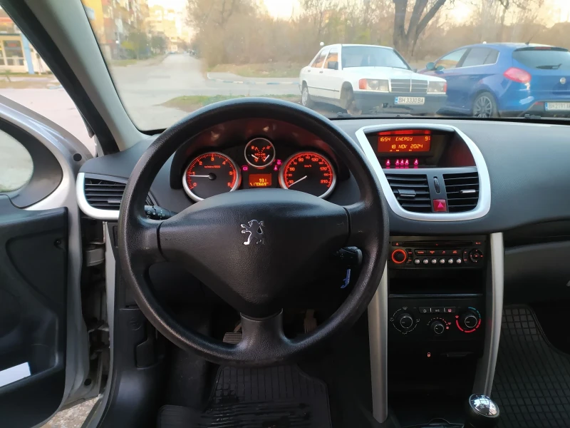 Peugeot 207 FACELIFT 1.4 HDI, снимка 11 - Автомобили и джипове - 44774506