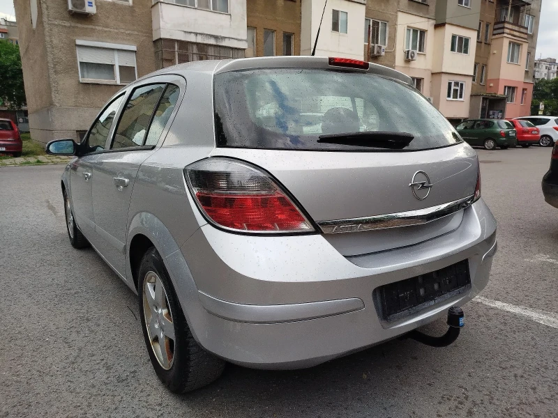 Opel Astra 1.6 FACELIFT , снимка 6 - Автомобили и джипове - 44774506