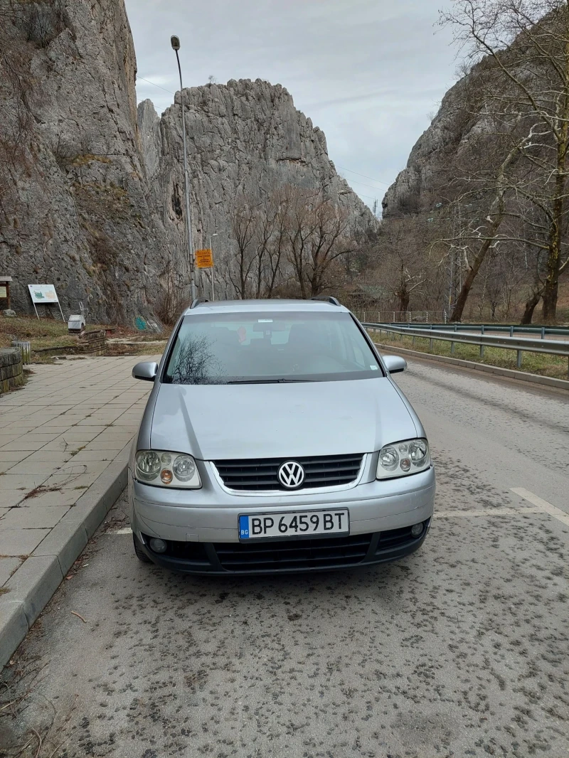 VW Touran, снимка 2 - Автомобили и джипове - 49199676