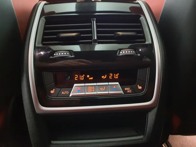 BMW X5M COMP./625HP/S.CLOSE/HUD/PANO/360/MEMO/KLESS/705f, снимка 16 - Автомобили и джипове - 51607472