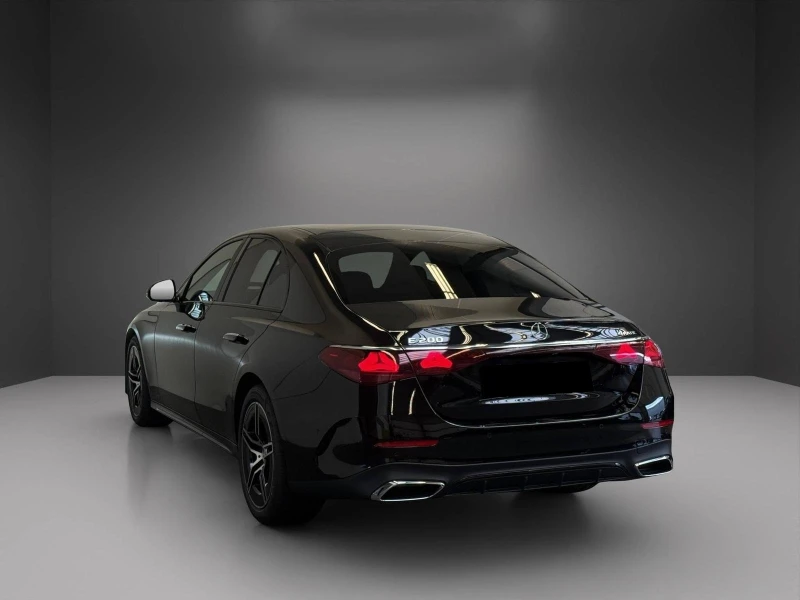 Mercedes-Benz E 200 AMG/4-MATIC/NIGHT/CAMERA/LED/DISTRONIC/, снимка 5 - Автомобили и джипове - 51623224