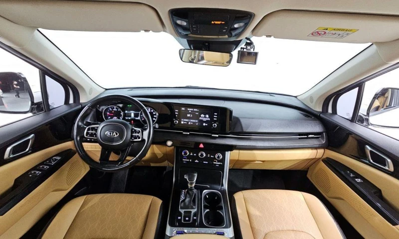 Kia Carnival, снимка 7 - Автомобили и джипове - 51957147