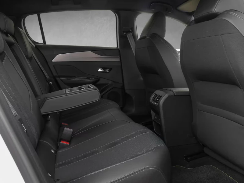Peugeot 308 E-GT/156HP/CAM/NAVI/LED/KLESS/CPLAY/485g, снимка 11 - Автомобили и джипове - 52158182