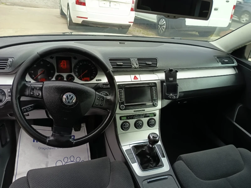 VW Passat 2.0tdi, снимка 11 - Автомобили и джипове - 52484861