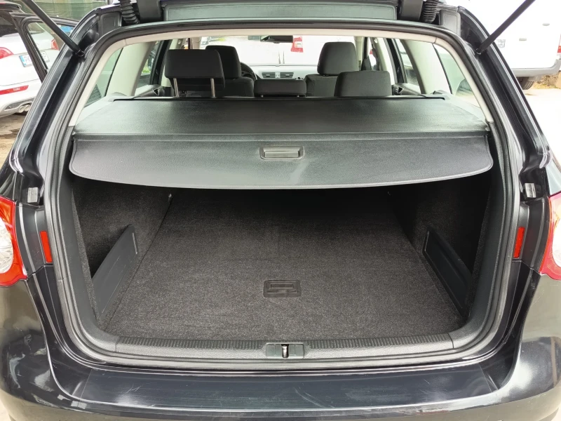 VW Passat 2.0tdi, снимка 12 - Автомобили и джипове - 52484861