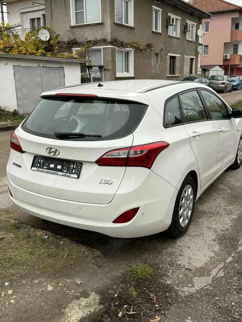 Hyundai I30 1.4crdi 90кс дизел, снимка 4 - Автомобили и джипове - 52501817