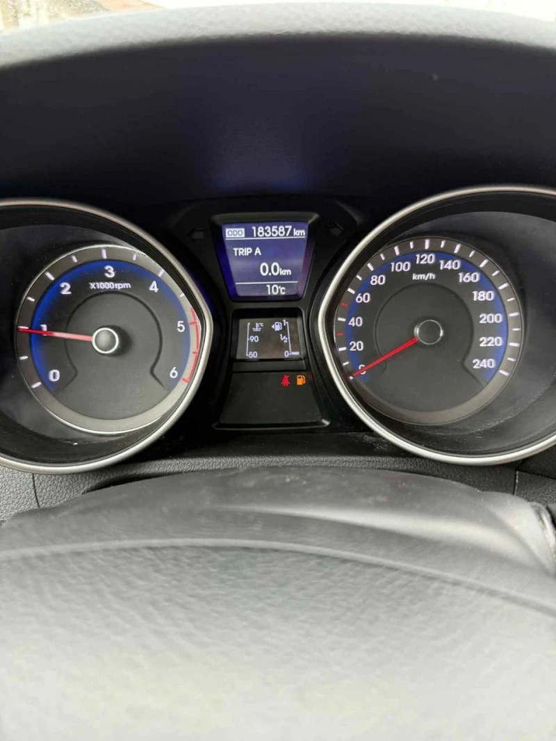 Hyundai I30 1.4crdi 90кс дизел, снимка 7 - Автомобили и джипове - 52501817