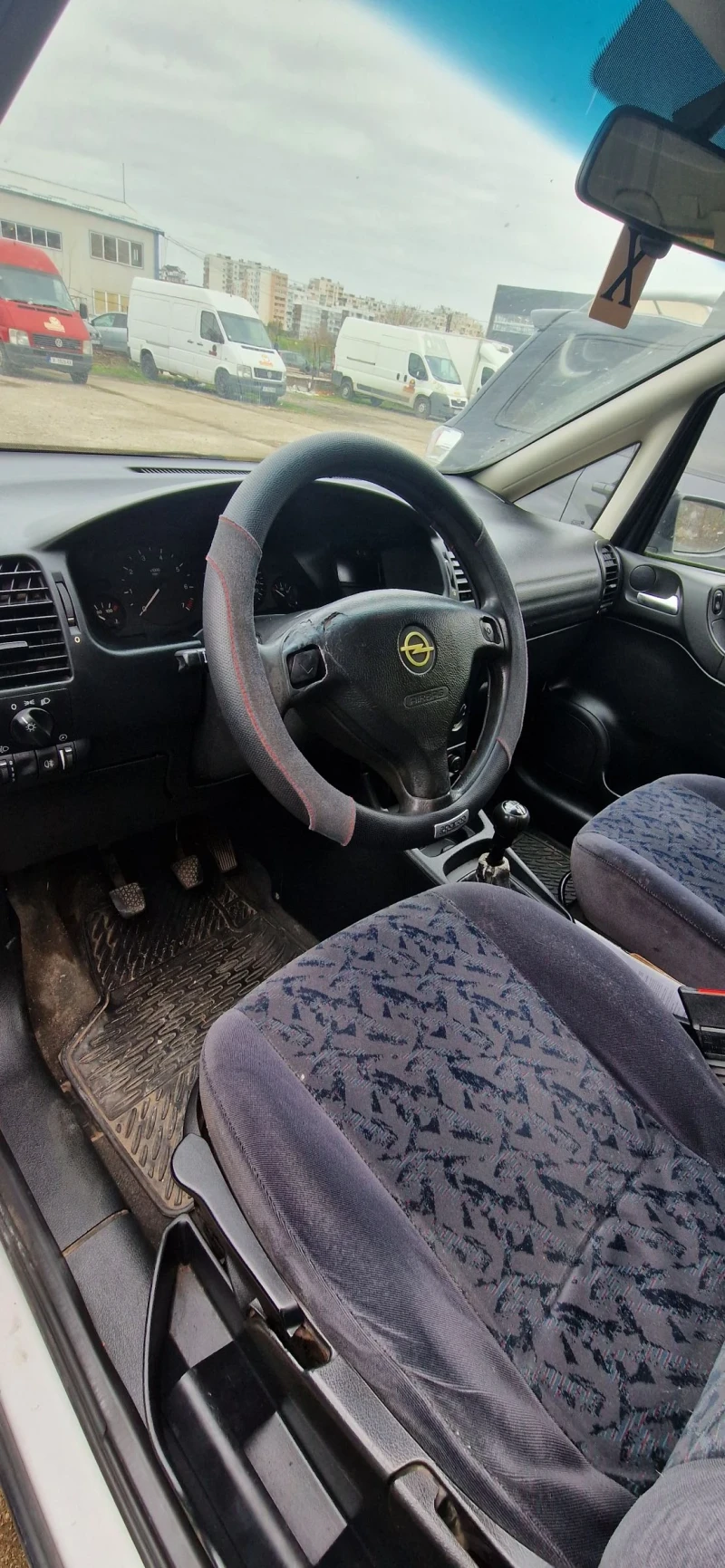 Opel Zafira, снимка 5 - Автомобили и джипове - 52706845