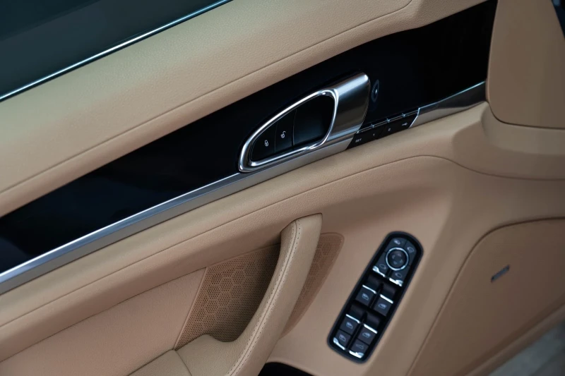 Porsche Panamera S E-Hybrid 86k km Facelift Air, снимка 11 - Автомобили и джипове - 52777746