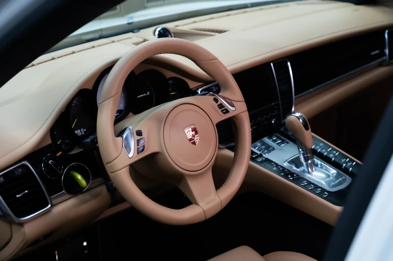 Porsche Panamera S E-Hybrid 86k km Facelift Air, снимка 4 - Автомобили и джипове - 52777746