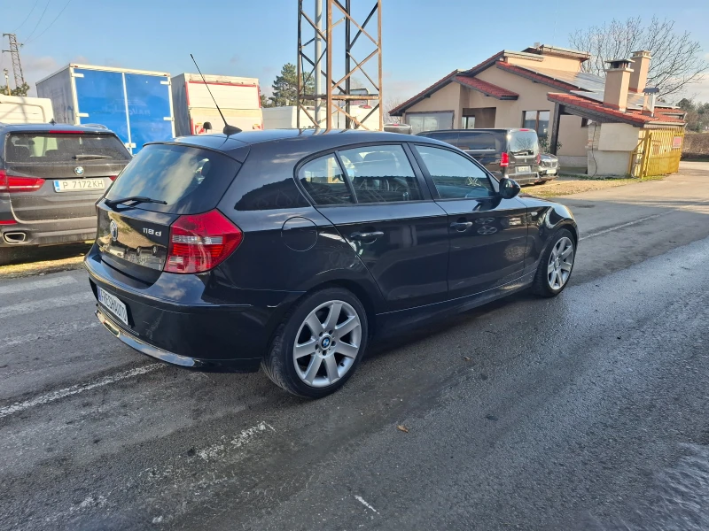 BMW 118 2.0D , снимка 4 - Автомобили и джипове - 52935589