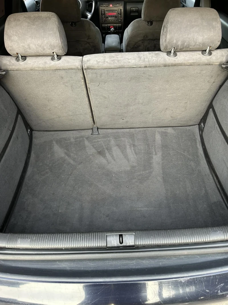 Audi A3 1.8turbo, снимка 10 - Автомобили и джипове - 53120234