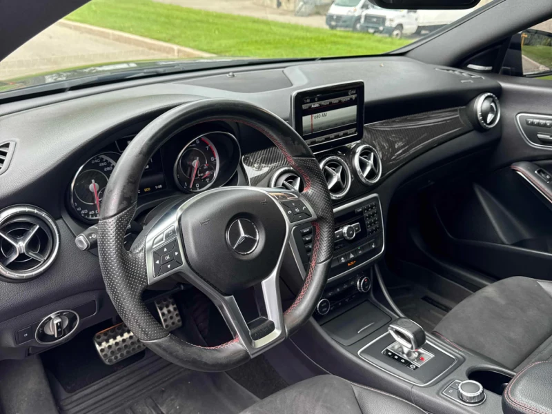 Mercedes-Benz CLA 45 AMG 4MATIC * АЛКАНТАРА* ПОДГРЕВИ* ПАНОРАМА* КАМЕРА* , снимка 9 - Автомобили и джипове - 53484704