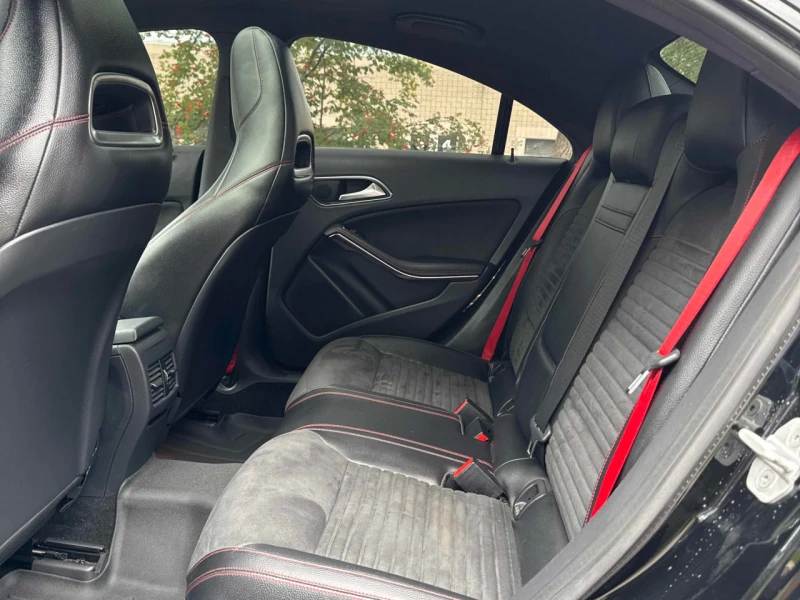 Mercedes-Benz CLA 45 AMG 4MATIC * АЛКАНТАРА* ПОДГРЕВИ* ПАНОРАМА* КАМЕРА* , снимка 12 - Автомобили и джипове - 53484704