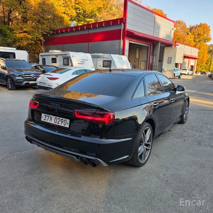 Audi S6 DISTRONIC* BANG & OLUFSEN* HEAD-UP* 360 CAM* , снимка 5 - Автомобили и джипове - 53851101