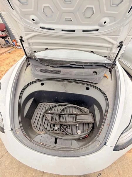 Tesla Model 3, снимка 7 - Автомобили и джипове - 54559137