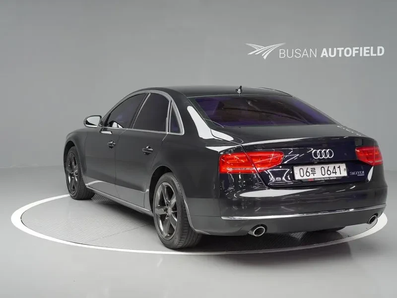 Audi A8 3.0 TDI Quattro, снимка 8 - Автомобили и джипове - 55096381