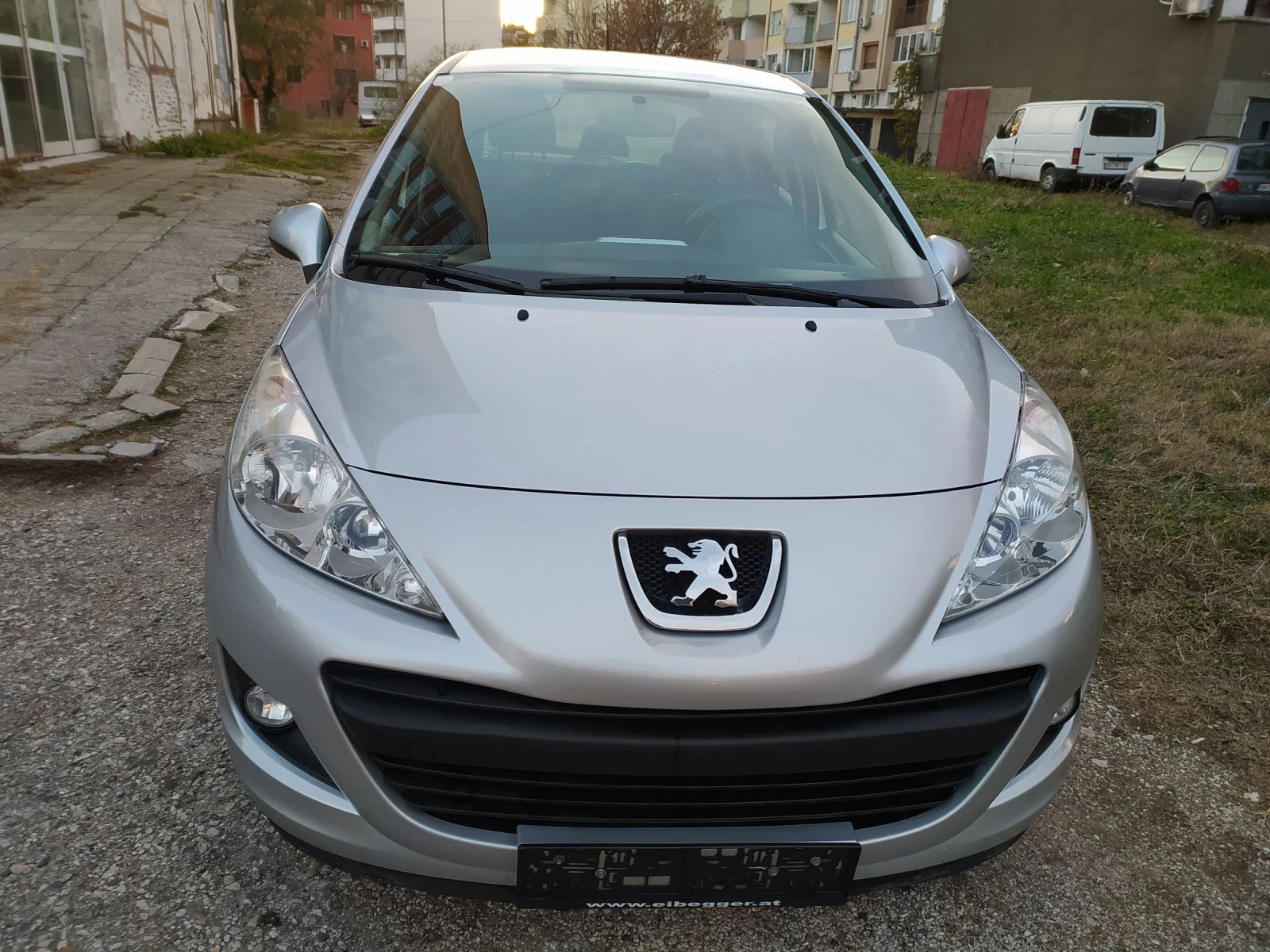 Peugeot 207 FACELIFT 1.4 HDI - изображение 2