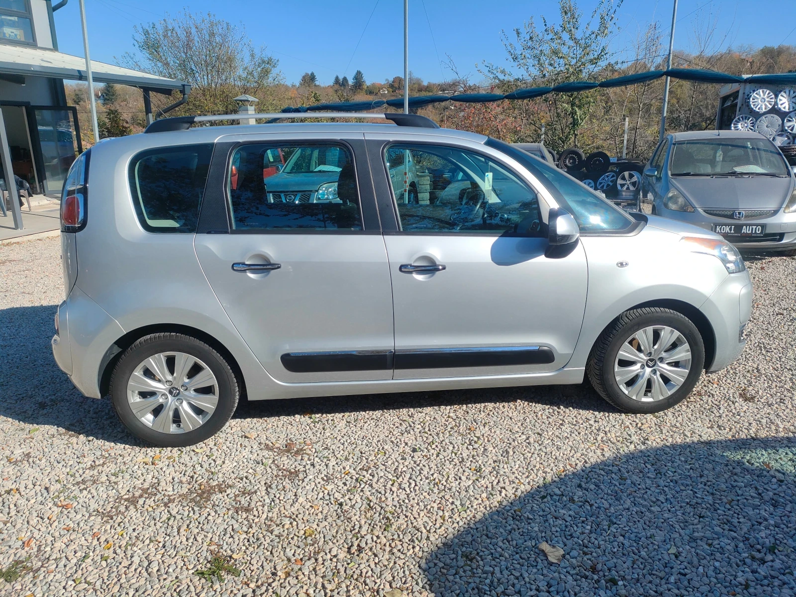 Citroen C3 Picasso 1.6i-120ks. - изображение 8