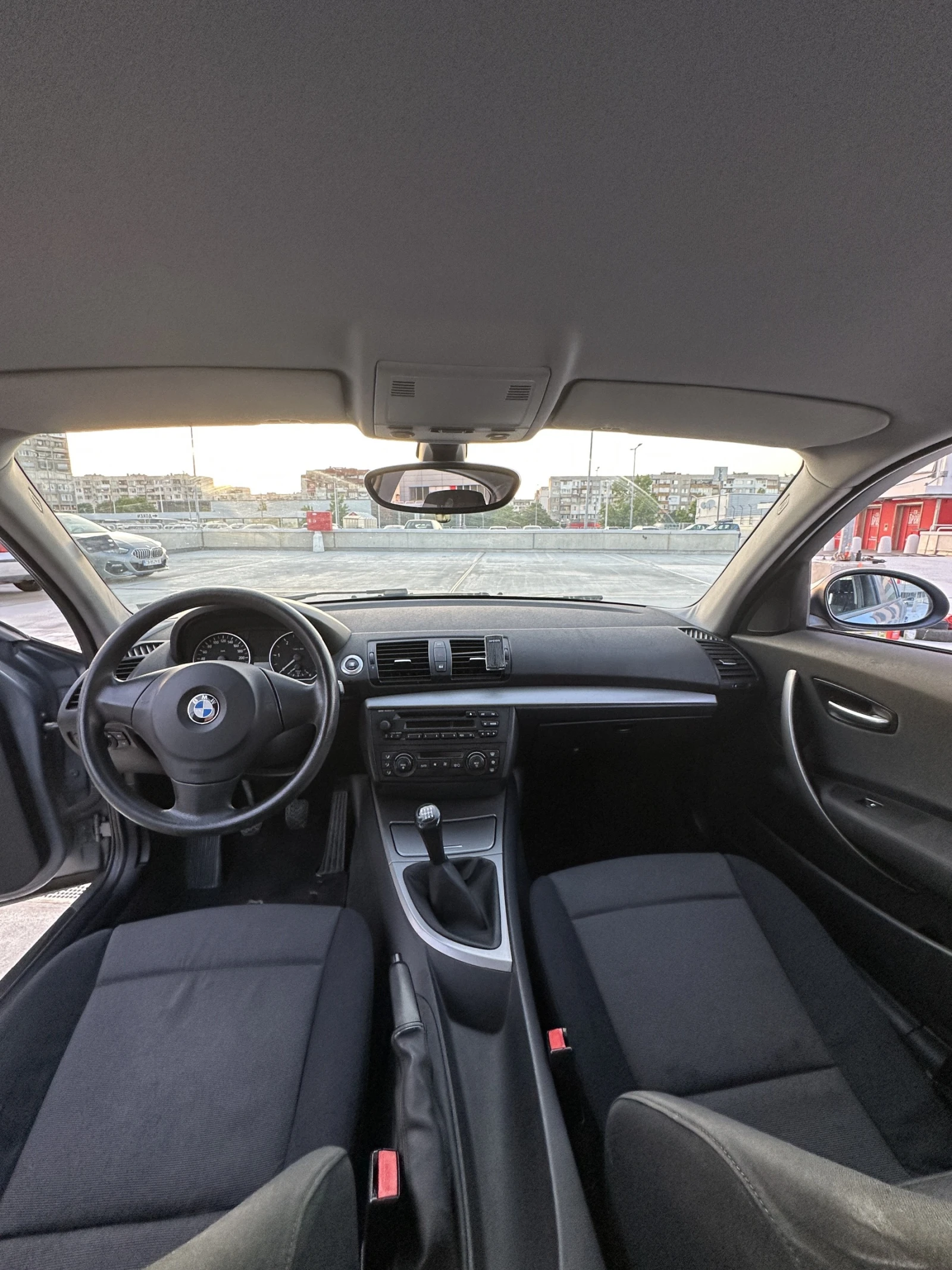 BMW 118  - изображение 8