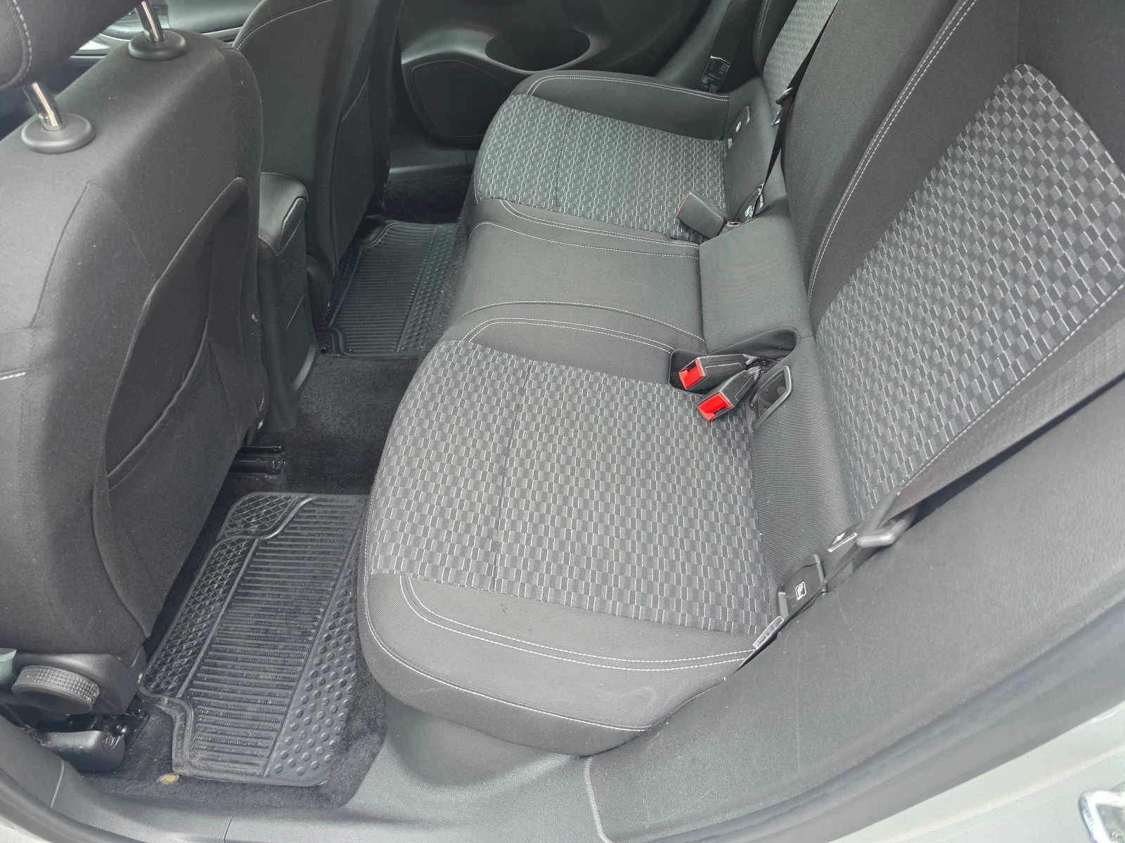 Opel Astra 1.6NAVI - изображение 10