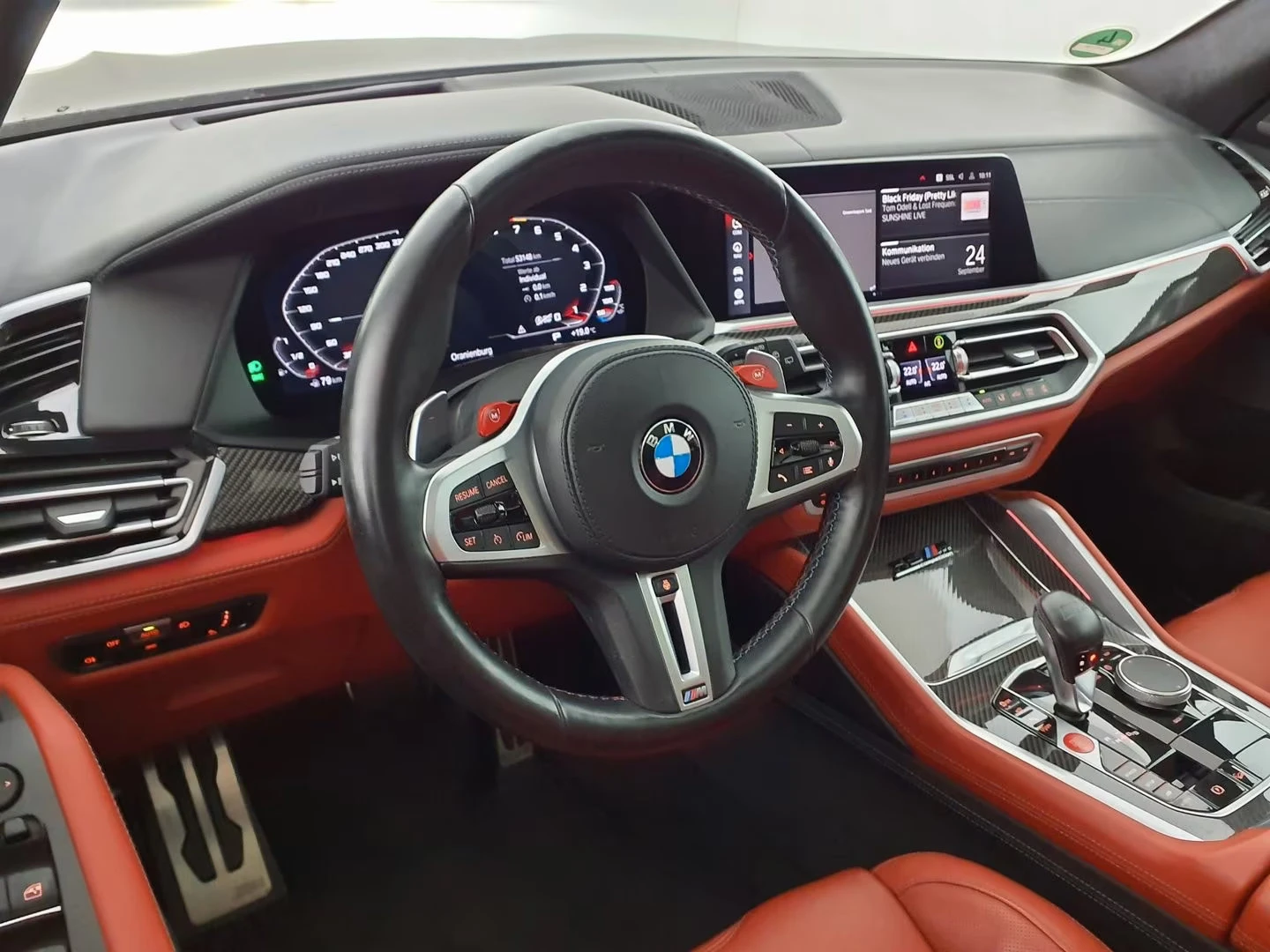 BMW X5M COMP./625HP/S.CLOSE/HUD/PANO/360/MEMO/KLESS/705f - изображение 8