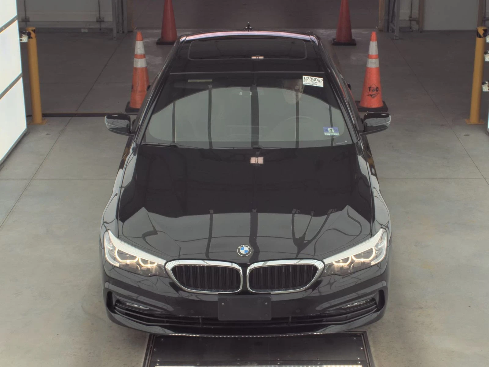 BMW 530 Xdrive - изображение 2