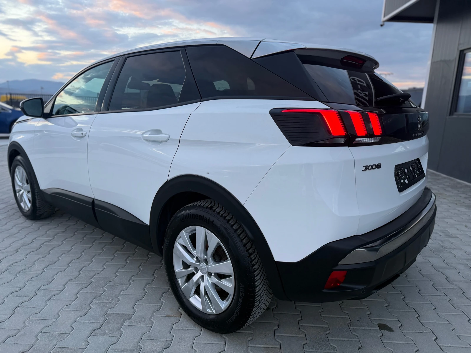 Peugeot 3008 1.5 dci Собствен лизинг !!!, снимка 7 - Автомобили и джипове - 53989359