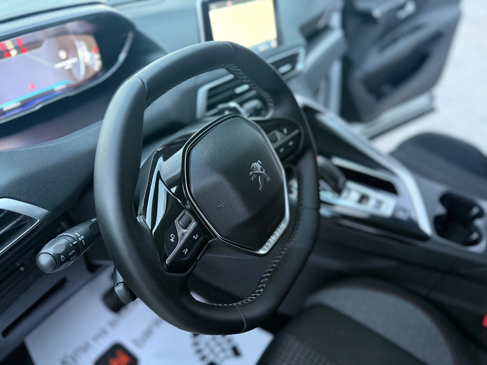 Peugeot 3008 1.5 dci Собствен лизинг !!!, снимка 11 - Автомобили и джипове - 53989359